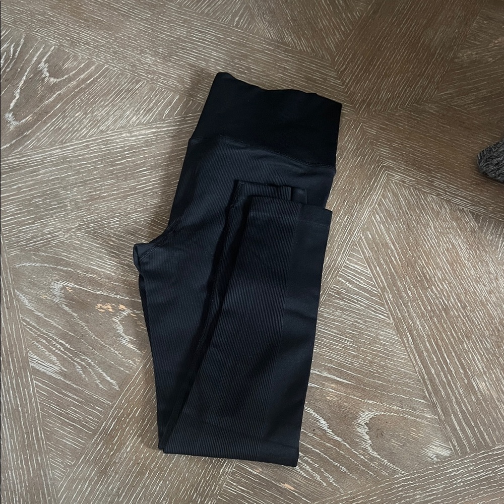 Athleta black ribbed Leggings